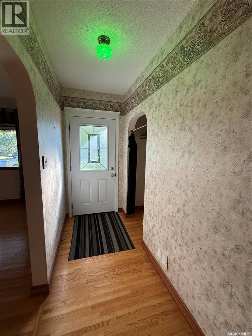 1204 Ewart Avenue, Saskatoon, photo 4