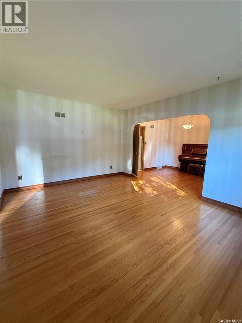 1204 Ewart Avenue, Saskatoon, photo 5