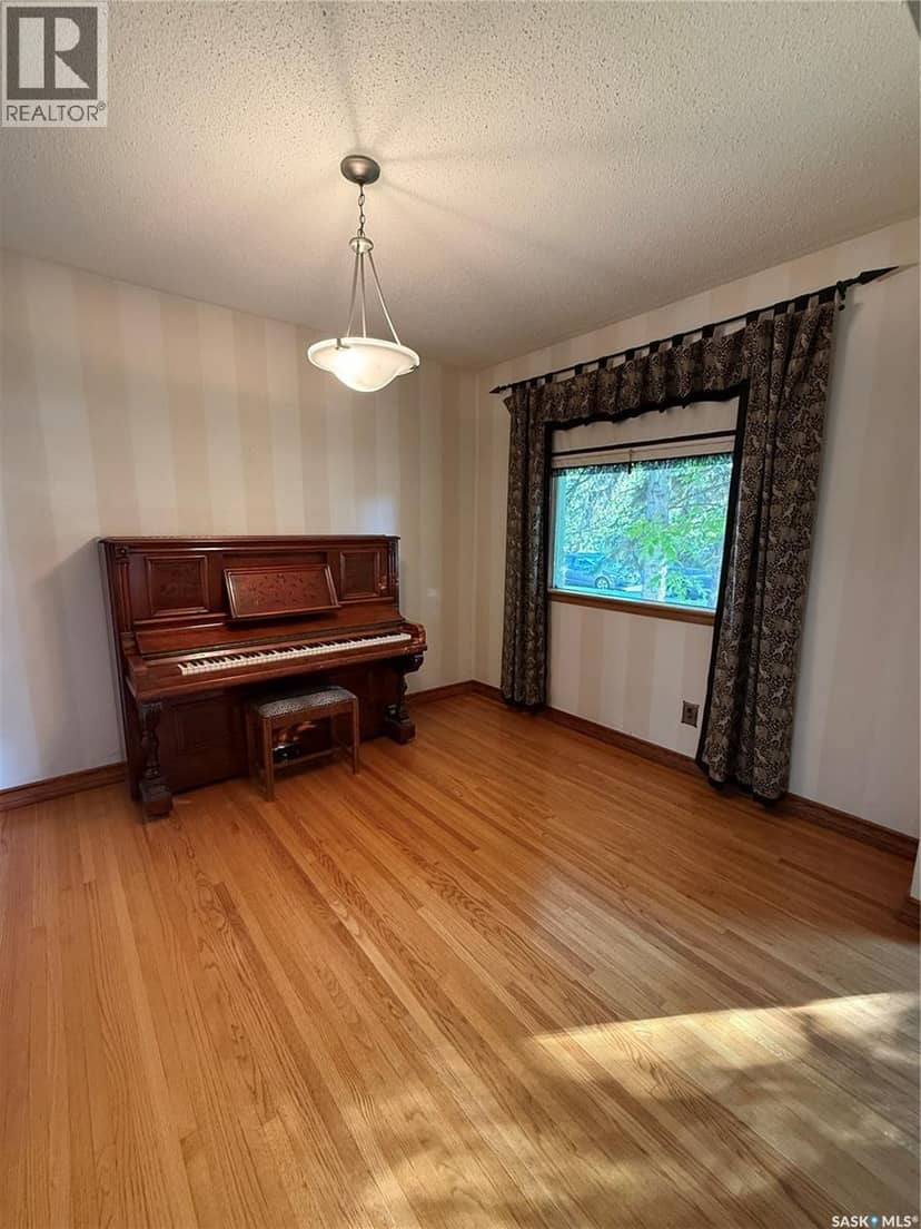 1204 Ewart Avenue, Saskatoon, photo 8