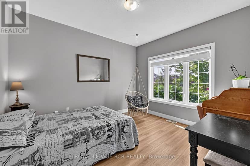 5 Borland Crescent — photo 14 of 40