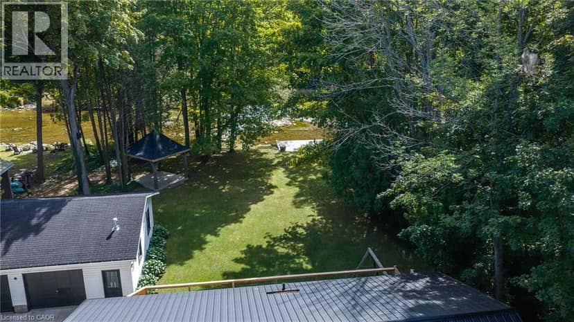9 CRESCENT Street, South Bruce Peninsula, photo 2