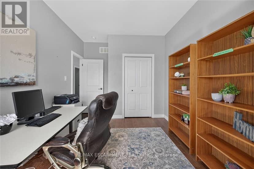 40 Trillium Way — photo 23 of 40