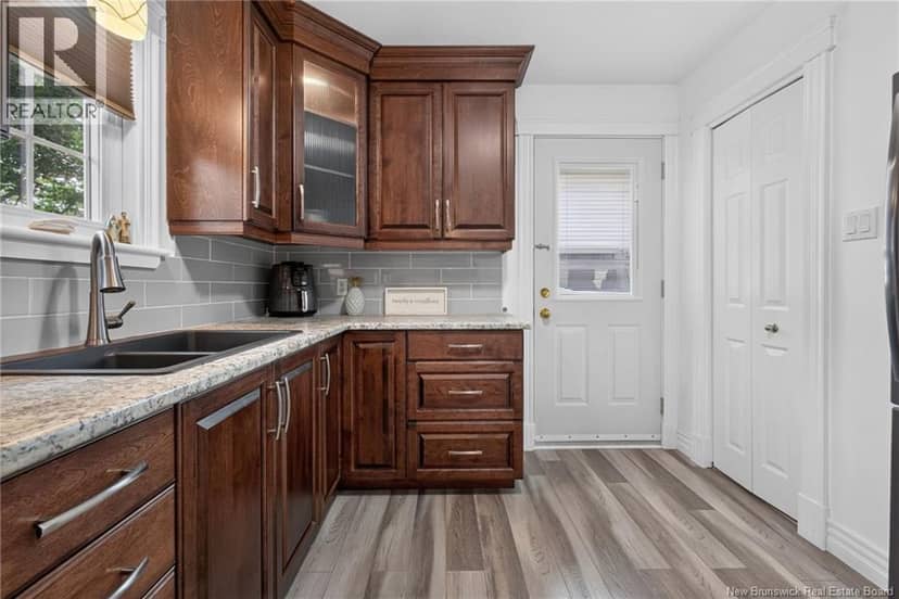 251 Hennessey Road — photo 6 of 37