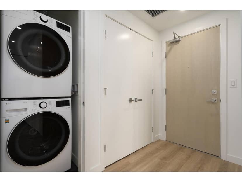 2807 9675 KING GEORGE BOULEVARD, Surrey, photo 6