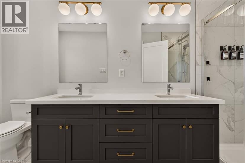 118 SPRINGVALLEY Crescent — photo 31 of 40