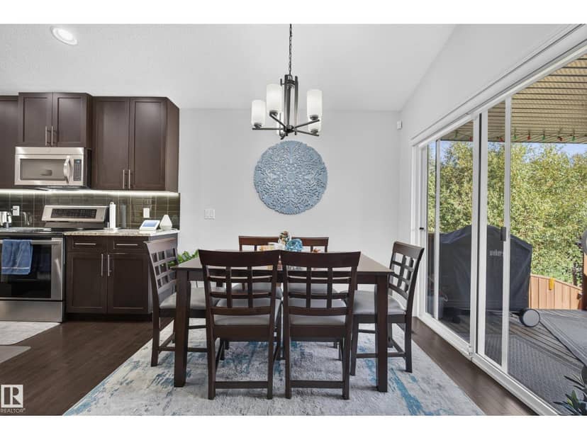 27 Silverstone Dr — photo 18 of 40