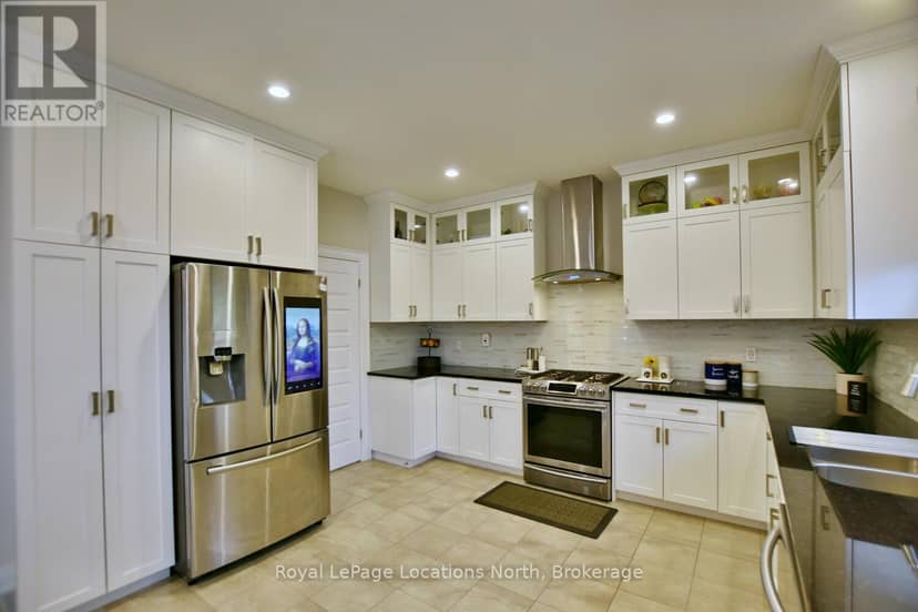 22 Portland Street — photo 19 of 40