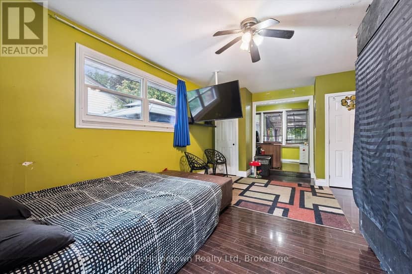 471 Garafraxa Street E — photo 19 of 40