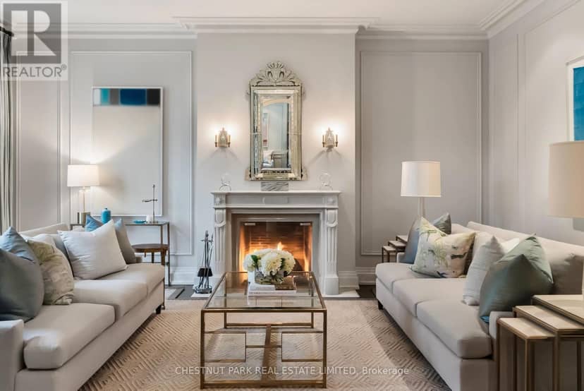 108 Cheltenham Avenue, Toronto, photo 3