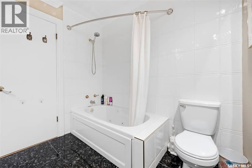 66 Leslie Place — photo 33 of 40