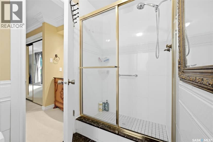 66 Leslie Place — photo 29 of 40