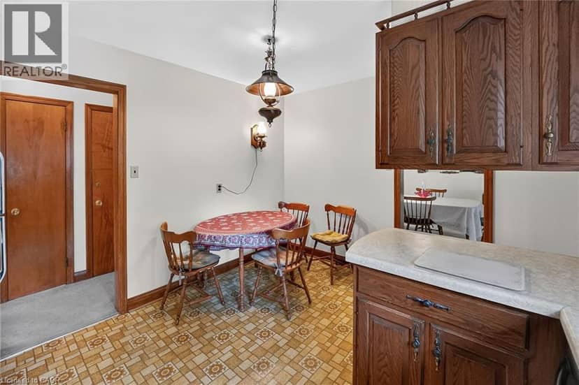 5049 PORTAGE Road — photo 15 of 40