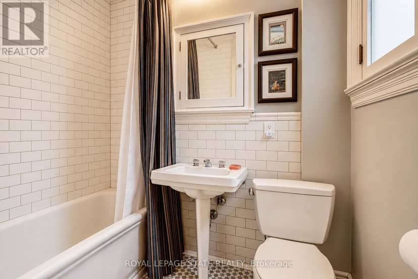 5 Undercliffe Avenue — photo 32 of 40