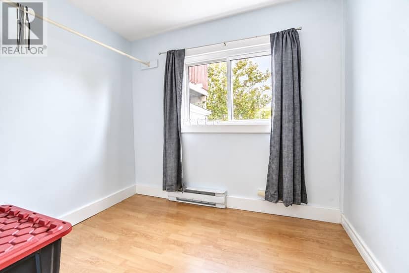 20 Colonial Street — photo 19 of 23