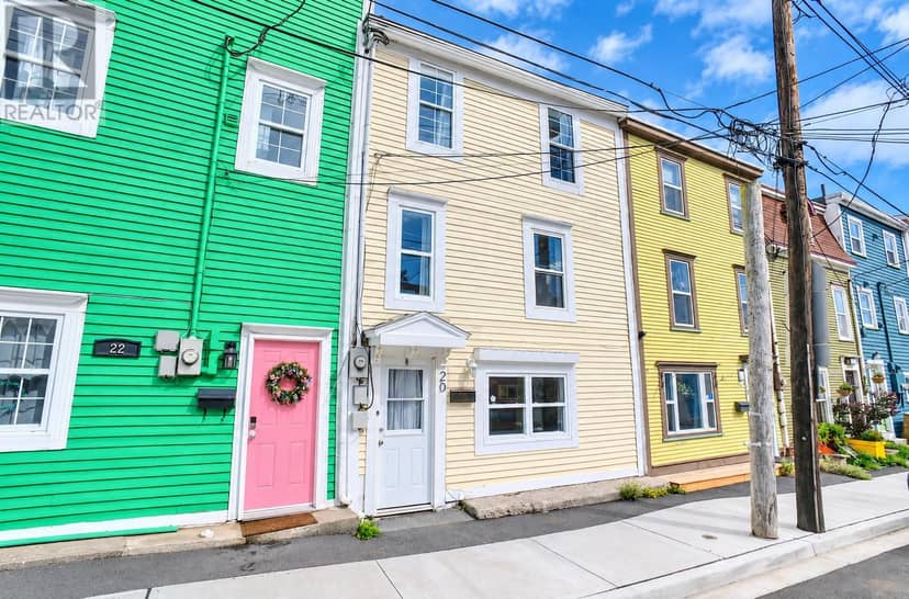 20 Colonial Street — photo 2 of 23