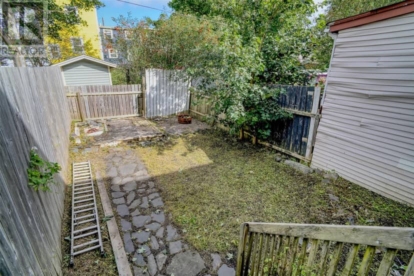 20 Colonial Street — photo 21 of 23