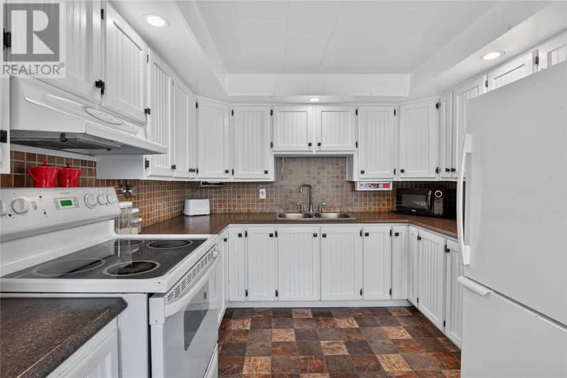 12 Riverside Road W, Glovertown, photo 5