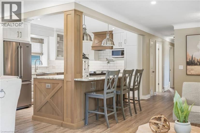 39 ROSEMOUNT Avenue — photo 15 of 40