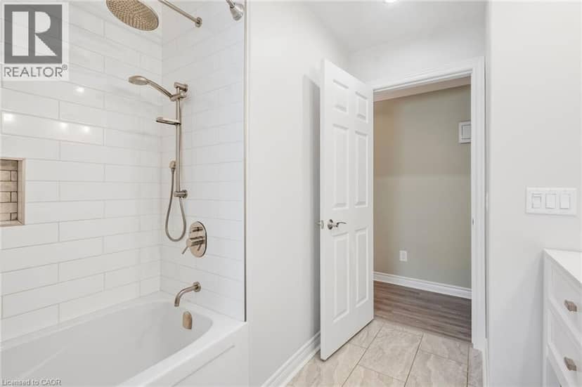 39 ROSEMOUNT Avenue — photo 30 of 40