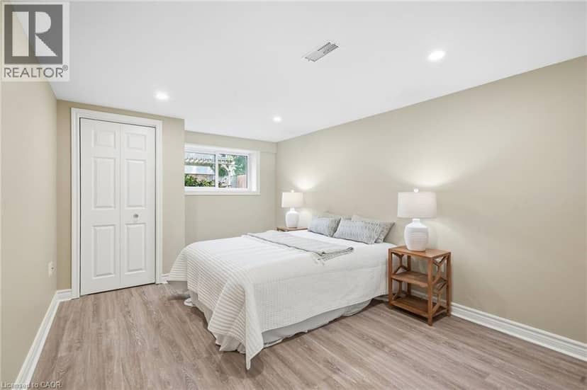39 ROSEMOUNT Avenue — photo 36 of 40