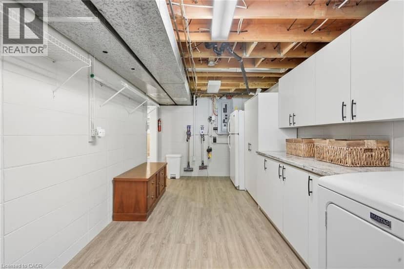 39 ROSEMOUNT Avenue — photo 38 of 40