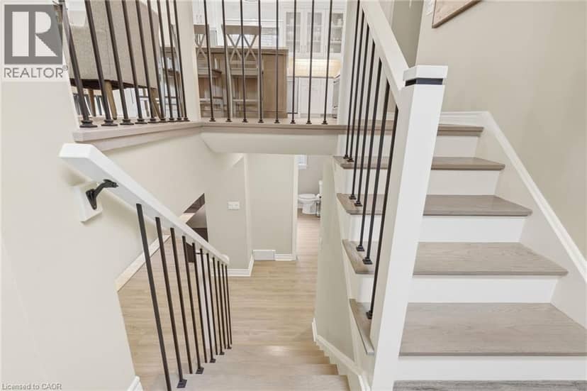 39 ROSEMOUNT Avenue — photo 31 of 40