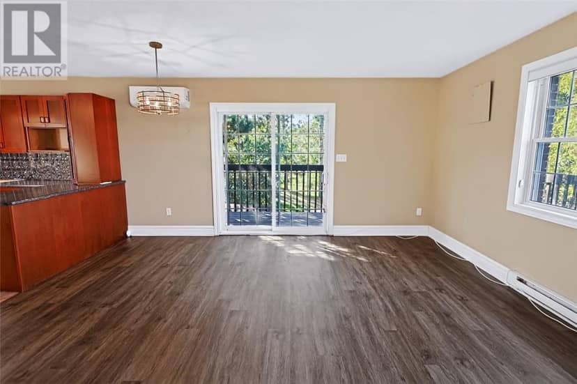 56 Silverbirch Crescent — photo 27 of 40