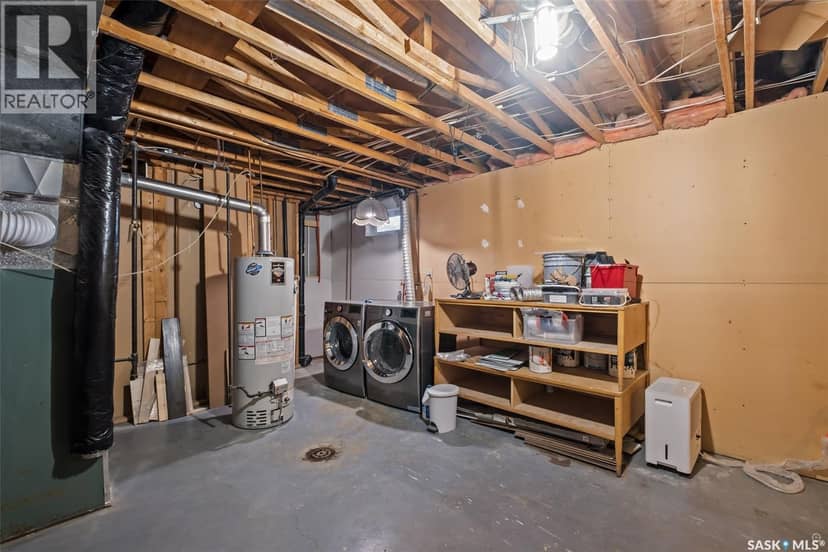 3035 Dunn DRIVE — photo 26 of 40