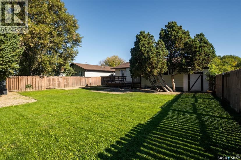 3035 Dunn DRIVE — photo 38 of 40