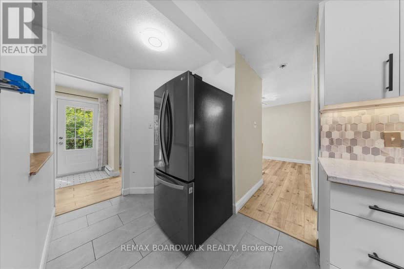 6 - 7 Timberview Way — photo 10 of 21