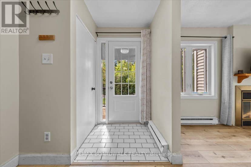 6 - 7 Timberview Way, Ottawa, photo 2