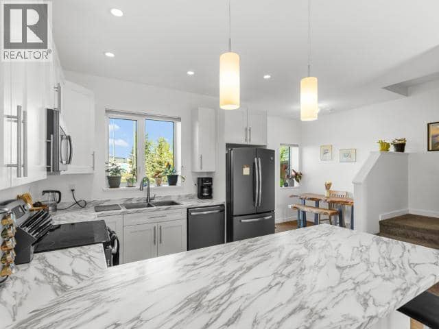 11-85 Aksala Drive — photo 9 of 29
