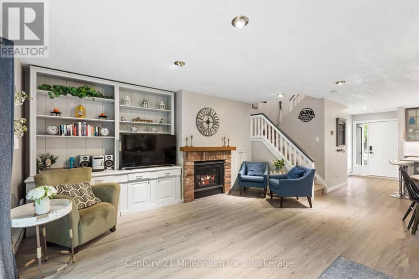156 Escarpment Crescent — photo 15 of 40