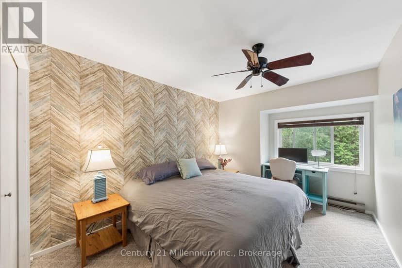 156 Escarpment Crescent — photo 18 of 40