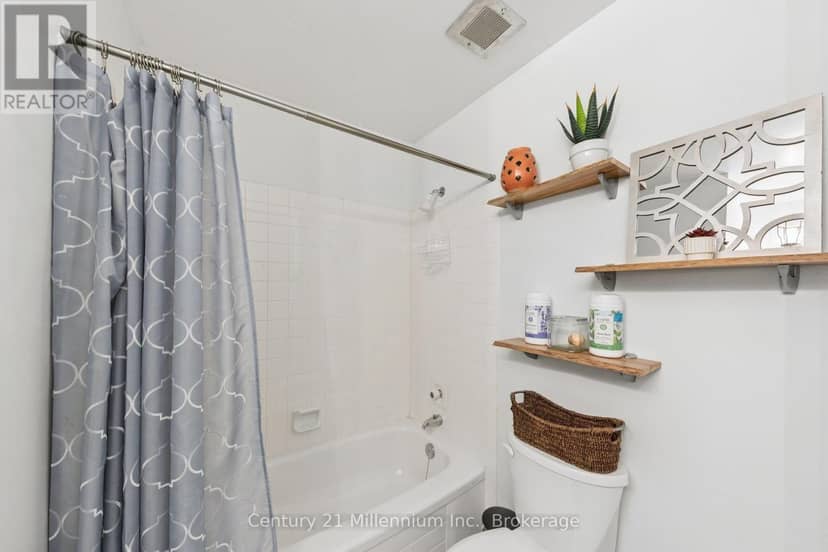156 Escarpment Crescent — photo 21 of 40