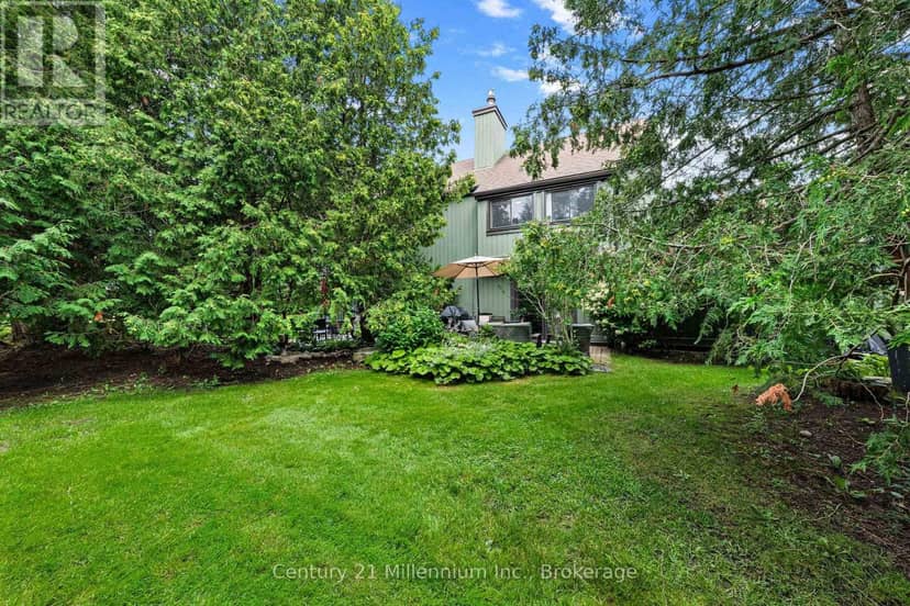 156 Escarpment Crescent — photo 33 of 40
