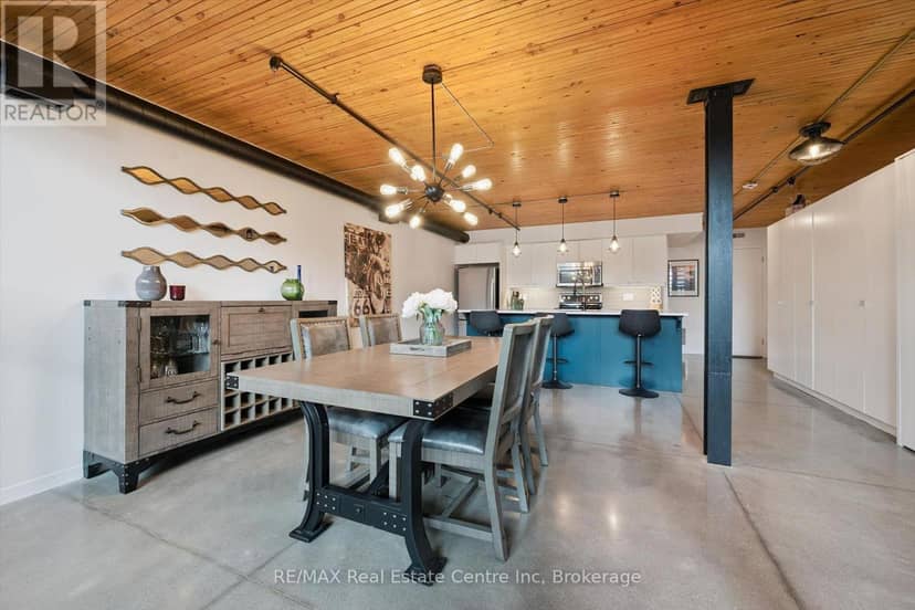 103 - 85 Spruce Street — photo 1 of 21