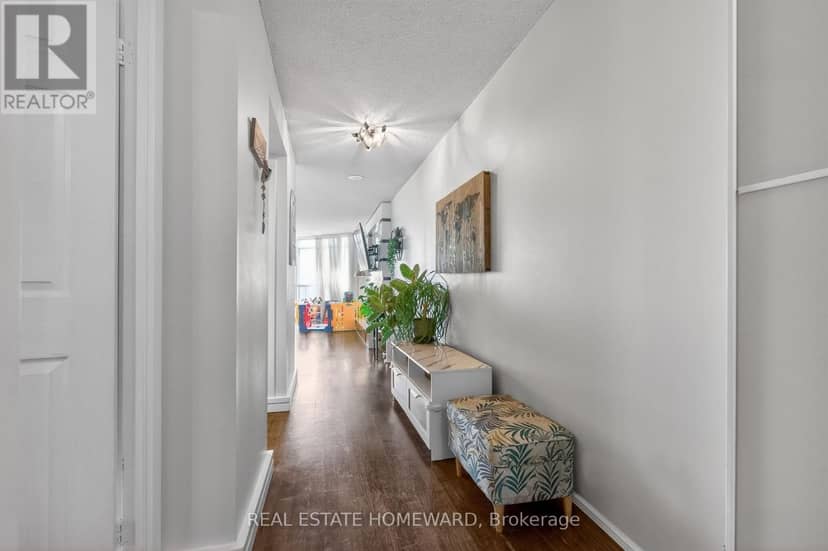 602 - 30 Harrison Garden Boulevard — photo 4 of 31