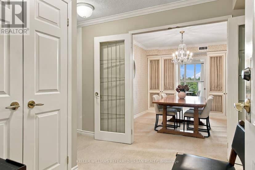 524 - 18 Concorde Place — photo 3 of 40