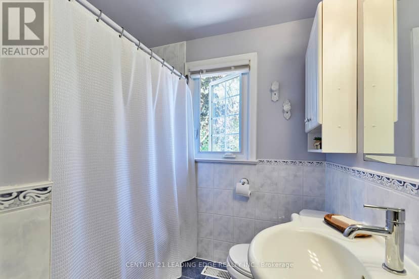 108 Gradwell Drive — photo 34 of 40
