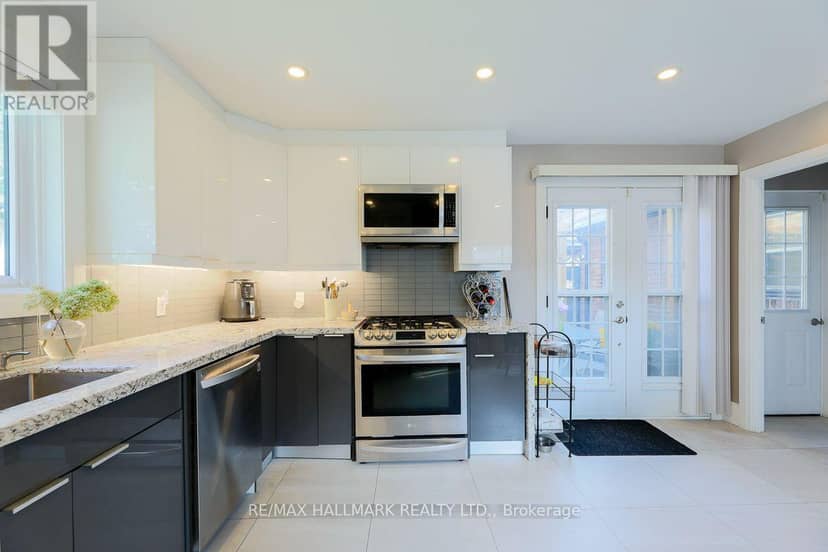 110 Lakeside Avenue — photo 10 of 40