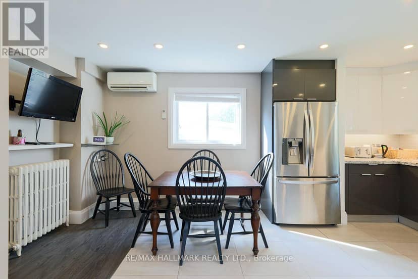 110 Lakeside Avenue — photo 11 of 40
