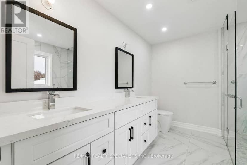 44 Albert Street W — photo 33 of 40