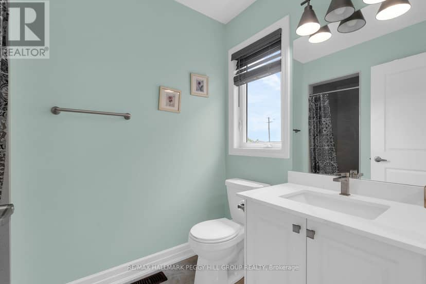 15 Wagner Crescent — photo 14 of 27