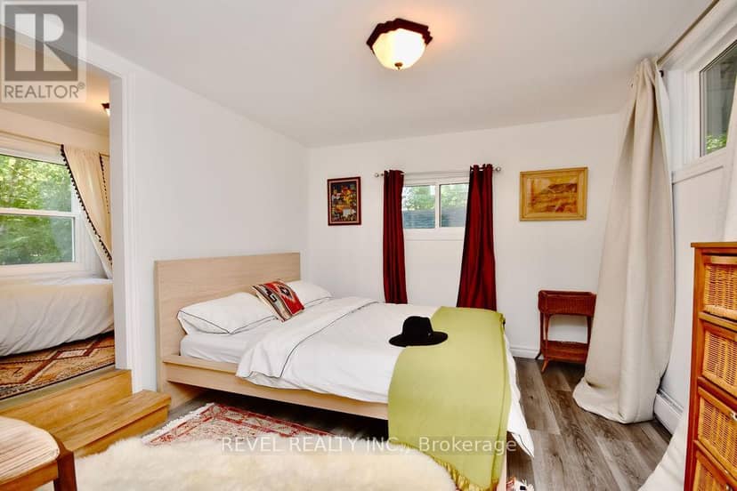 39 Domar Road — photo 16 of 32