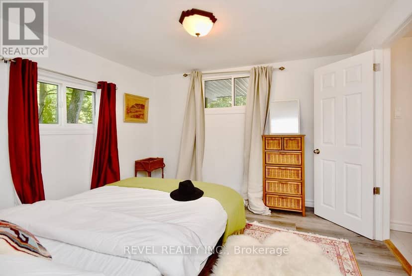 39 Domar Road — photo 17 of 32