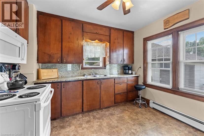 3938 MAIN Street — photo 31 of 40