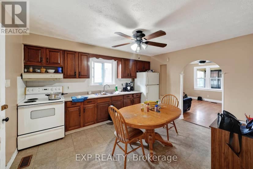 412 Mc Connell Avenue — photo 5 of 17
