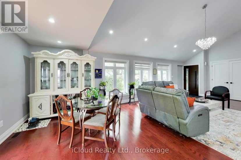 16175 Jane Street — photo 10 of 40