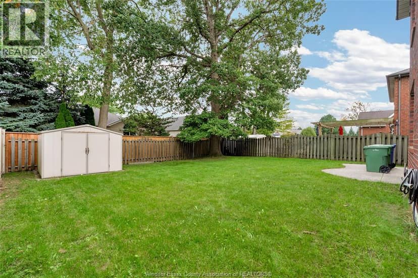 1334 Lakeview — photo 31 of 38